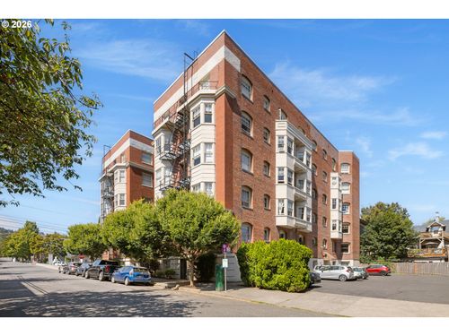 21-2083 Nw Johnson St, Portland, OR, 97209-1352 | Card Image