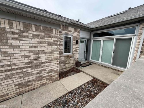 14715 Holly Ct Court, Macomb Township, MI, 48315 | Card Image