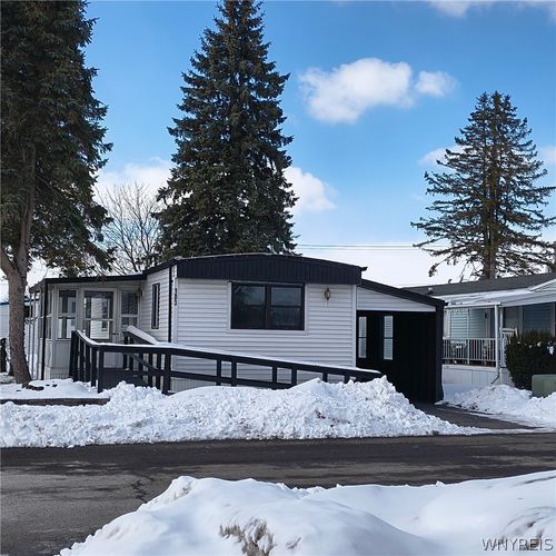 103-6035 Transit/ 103 Fernwood, Lockport-Town, NY, 14094 | Card Image