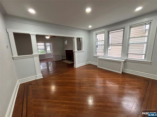35 Monticello Ave, Newark, NJ, 07106-1505 | Card Image
