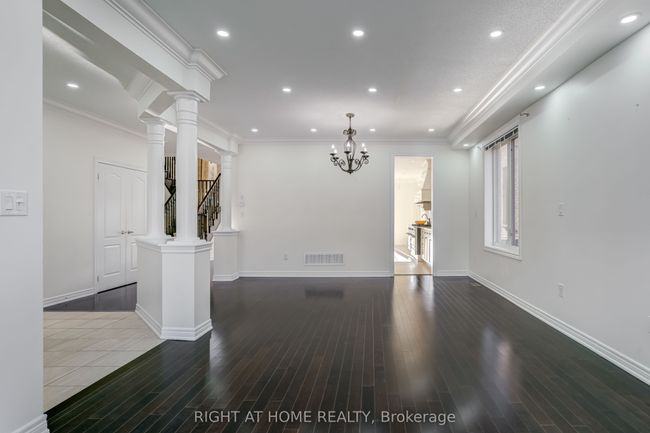 56 Gentle Fox Dr, House other with 6 bedrooms, 5 bathrooms and 2 parking in Caledon ON | Image 4
