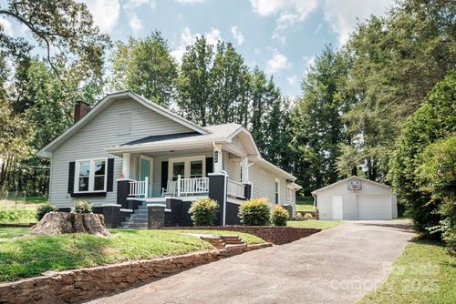 404 Laurel St Ne, Valdese, NC, 28690-2420 | Card Image
