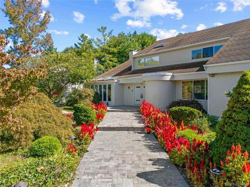 6 Clearmeadow Ln, Woodbury, NY, 11797-1116 | Card Image