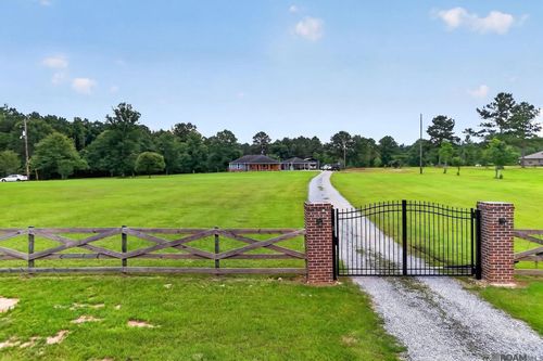 7735 Highway 10, Ethel, LA, 70730-3519 | Card Image