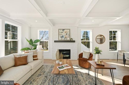 204 Third Ave, NEWTOWN SQUARE, PA, 19073-4536 | Card Image