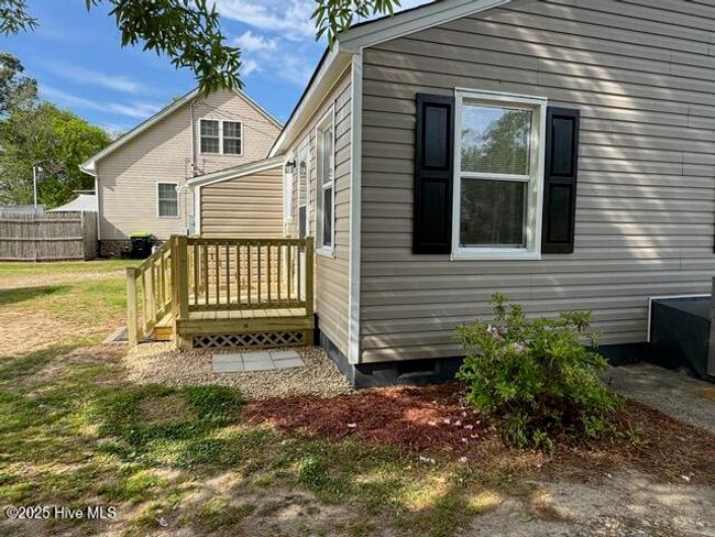 201 Garris St, House other with 3 bedrooms, 1 bathrooms and null parking in Conway NC | Image 15