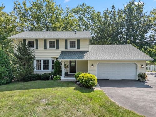 S5450 Gasper Dr, Baraboo, WI, 53913-9204 | Card Image