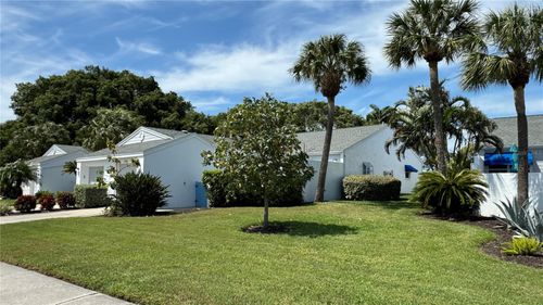 950 Waterside Ln, BRADENTON, FL, 34209-7746 | Card Image