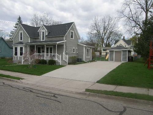 714 2nd Ave, Alma, MI, 48801-1113 | Card Image