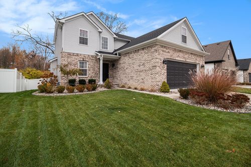 583 Falcon Dr, Dundee, MI, 48131-9591 | Card Image