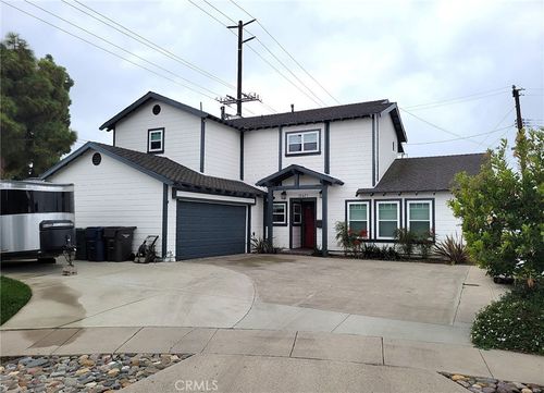 15471 Victoria Ln, Huntington Beach, CA, 92647-2616 | Card Image