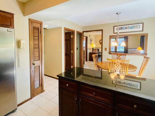 17581 W Summit Dr, Grayslake, IL, 60030-1857 | Card Image