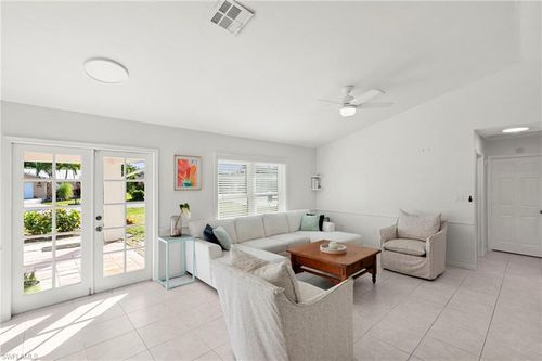 4523 Robin Ave, NAPLES, FL, 34104-4431 | Card Image