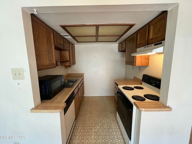 972 Flatcar Ln, Condo with 2 bedrooms, 1 bathrooms and 2 parking in Sparks NV | Image 10