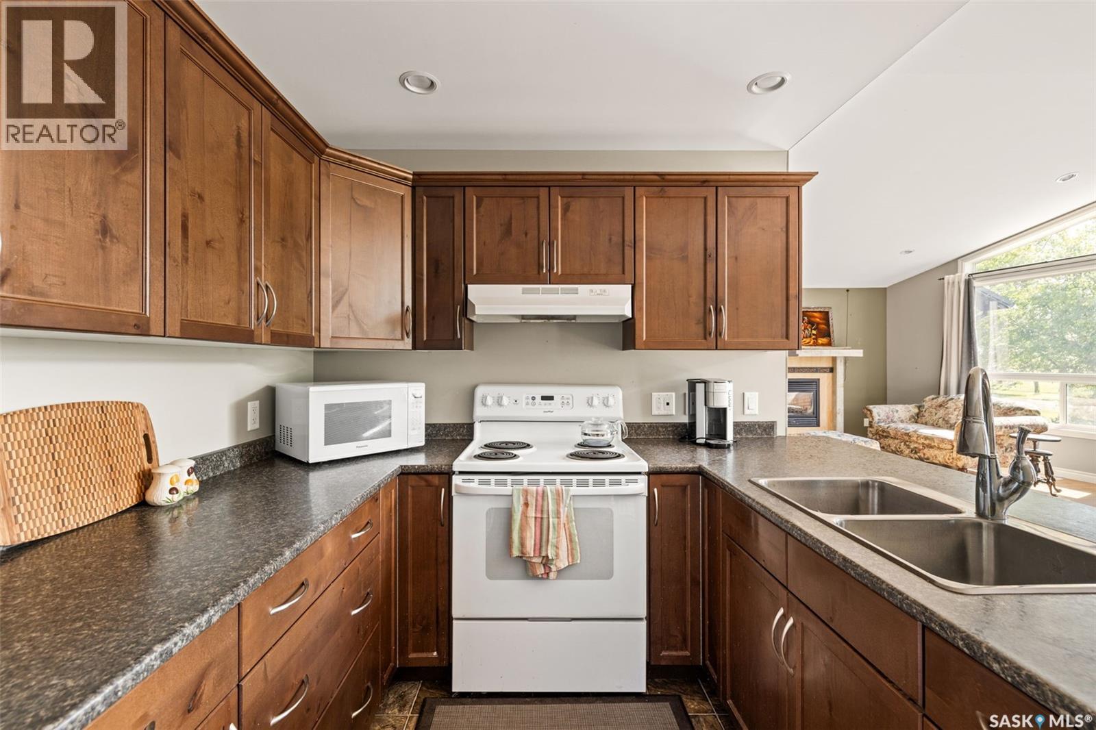 Residential in Grandview Beach 4