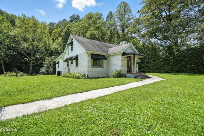 7742 S Fork Rd, House other with 2 bedrooms, 2 bathrooms and null parking in Pound VA | Image 8