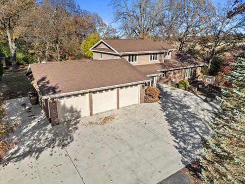 8400 122nd St, Pleasant Prairie, WI, 53158-3008 | Card Image