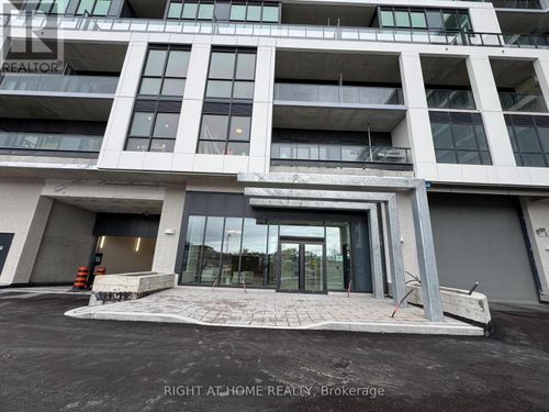 743 Warden Avenue, Toronto (Clairlea-Birchmount), ON, M1L4A8 | Card Image