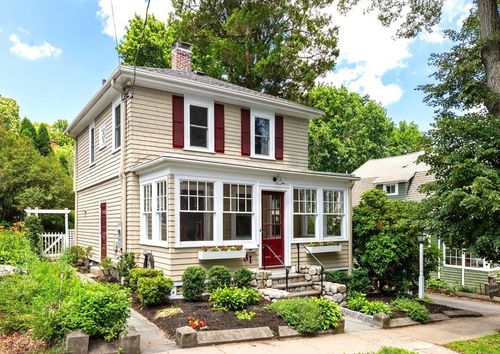 1-31 Fountain Rd, Arlington, MA, 02476-7512 | Card Image