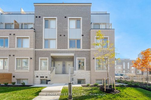 195-141 Honeycrisp Cres, Concord, ON, L4K0N7 | Card Image