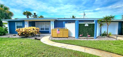 117 W Pasco Ln, Cocoa Beach, FL, 32931-3607 | Card Image