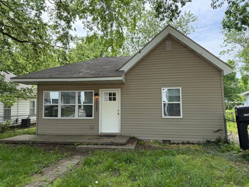 2027 N Weller Ave, Springfield, MO, 65803-4028 | Card Image