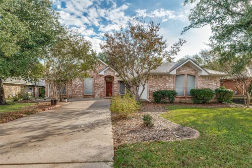 410 Steeplechase Trl, Kennedale, TX, 76060-6033 | Card Image