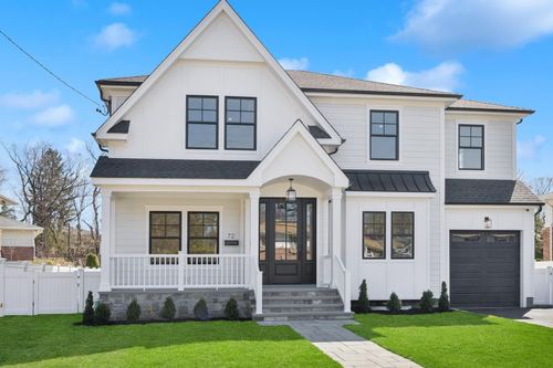 72 Gilmar Ln, Roslyn Heights, NY, 11577-2305 | Card Image