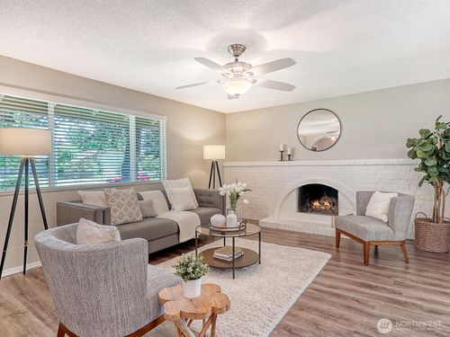 12a-411 213th Pl Sw, Bothell, WA, 98021-7558 | Card Image