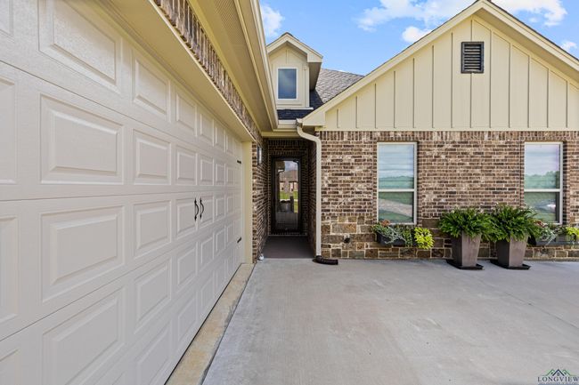 155 Corinne Way, House other with 3 bedrooms, 2 bathrooms and null parking in Tatum TX | Image 9