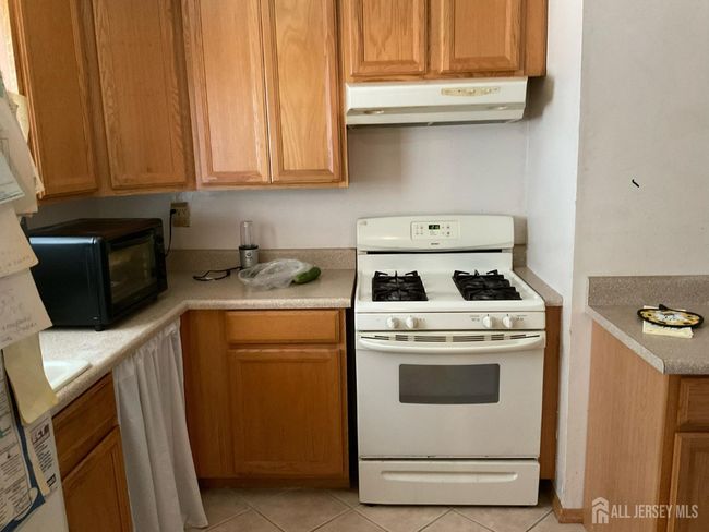 903 N Oaks Blvd, Townhouse with 2 bedrooms, 2 bathrooms and null parking in North Brunswick NJ | Image 10