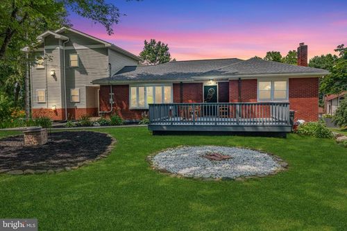 124 Grandview Rd, STATE COLLEGE, PA, 16801-7011 | Card Image