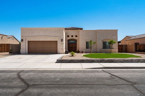 3795 S Bella Vista Dr, Yuma, AZ, 85365-7652 | Card Image