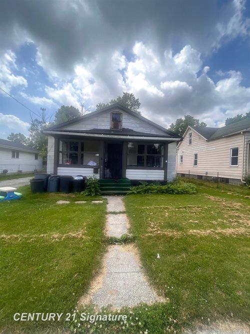 1539 Maine St, Saginaw, MI, 48602-1717 | Card Image