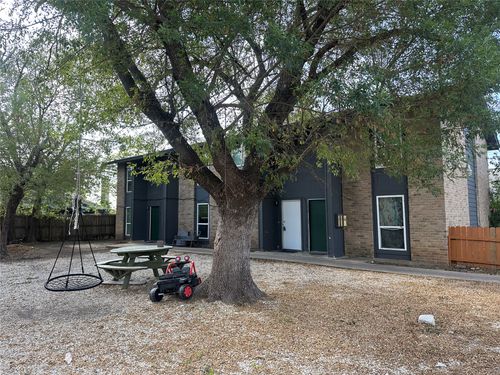 8611 Putnam Dr, Austin, TX, 78757-7149 | Card Image