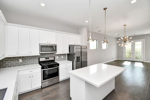 308 Palmer St, Houston, TX, 77003-2306 | Card Image