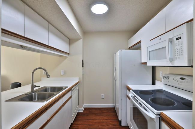 105B - 5344 Ambrosia Ave, Condo with 2 bedrooms, 3 bathrooms and null parking in Columbus OH | Image 10