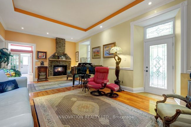 1 - 2976 Richmond Rd, Condo with 3 bedrooms, 2 bathrooms and 1 parking in Ottawa ON | Image 11
