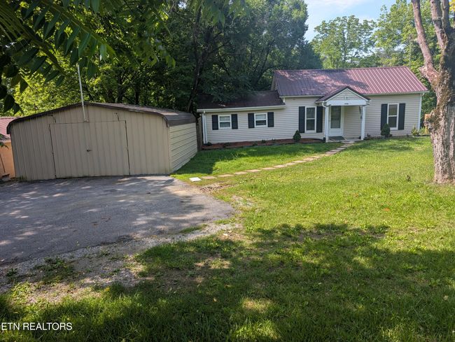 7421 Sevierville Pike, House other with 2 bedrooms, 1 bathrooms and null parking in Knoxville TN | Image 4