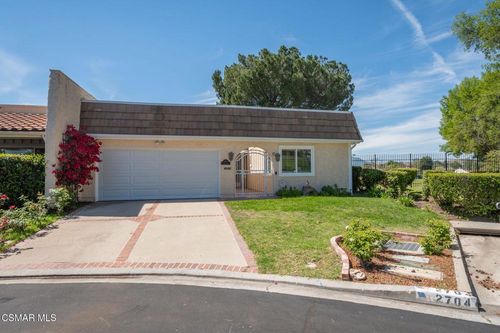 2704 Lakeridge Ln, Westlake Village, CA, 91361-3301 | Card Image