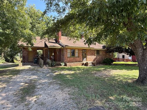 201 Saint Michael Ave, Great Falls, SC, 29055-1127 | Card Image