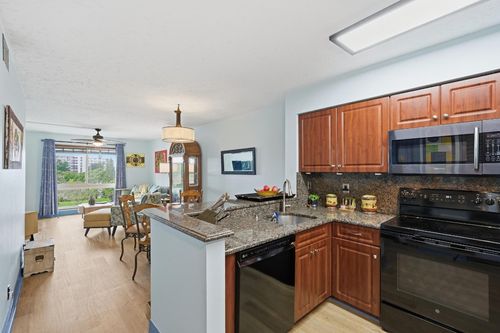 504-2108 S Cypress Bend Dr, Pompano Beach, FL, 33069-5636 | Card Image