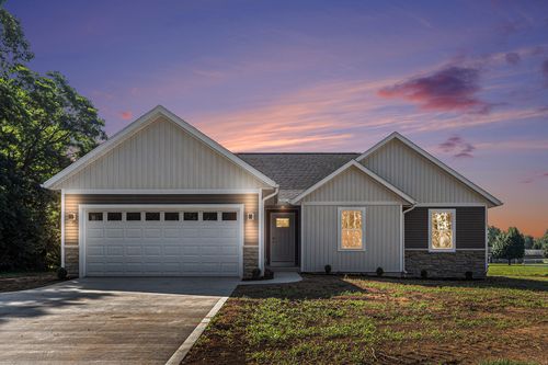 375 Locust St, Constantine, MI, 49042-8801 | Card Image