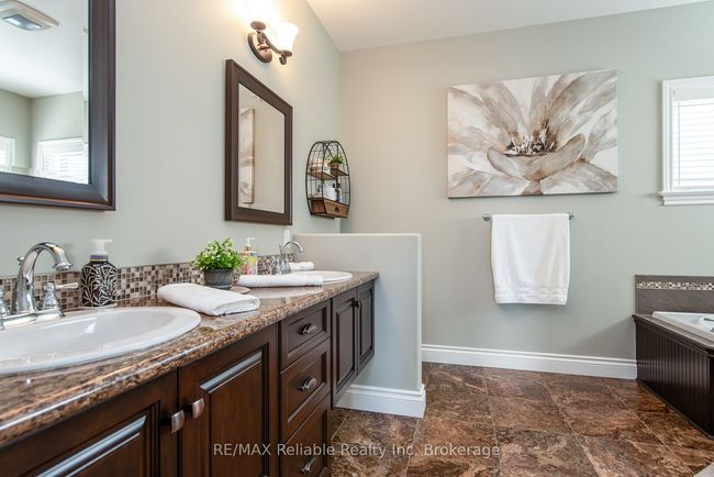 24 Carriage Lane, House other with 3 bedrooms, 3 bathrooms and 6 parking in Bayfield ON | Image 29