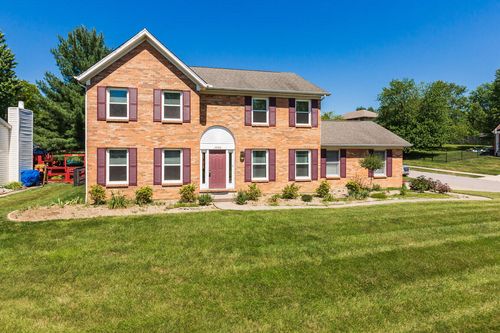 10522 Cheshire Ridge Dr, Florence, KY, 41042-3194 | Card Image