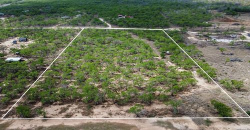 247 Western Ln, Leesville, TX, 78122-4309 | Card Image