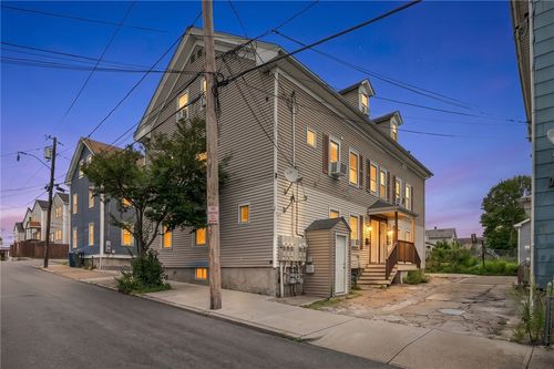 49 Steuben St, Providence, RI, 02909-3140 | Card Image