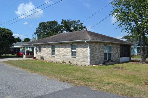 702 Coulon Rd, Thibodaux, LA, 70301-2322 | Card Image