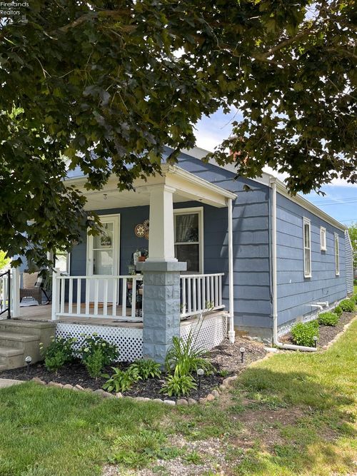 400 Clinton Ave, Tiffin, OH, 44883-1625 | Card Image