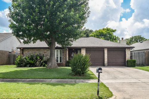 2014 First Crossing Blvd, Sugar Land, TX, 77478-4330 | Card Image